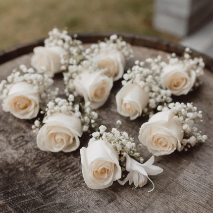 Boutonniers Single Rose With Baby’s Breath